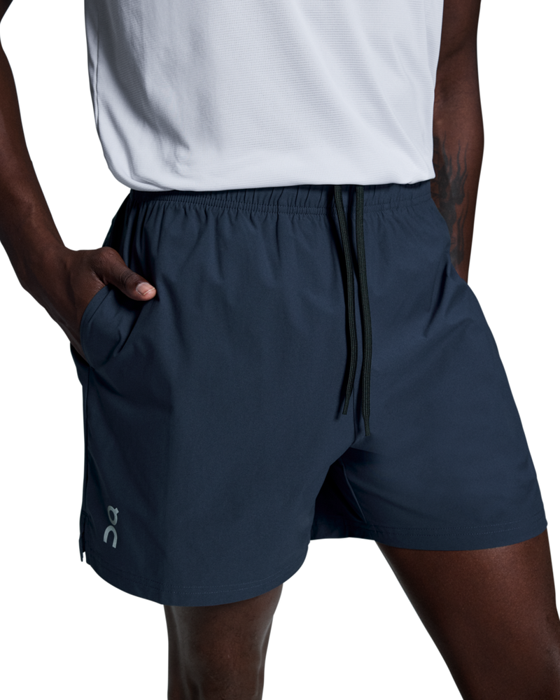 ON-RUNING 7' CORE SHORT MIDNIGHT MAN